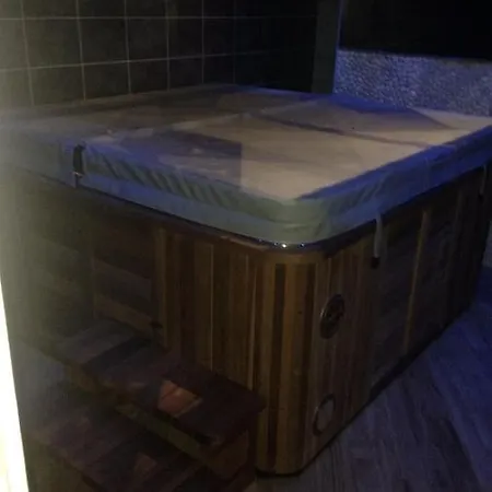 Ferienhaus De Gamme Jacuzzi Sauna Clermont-Ferrand