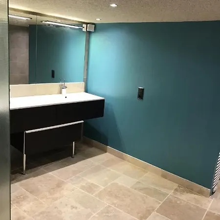 De Gamme Jacuzzi Sauna Nyaraló *