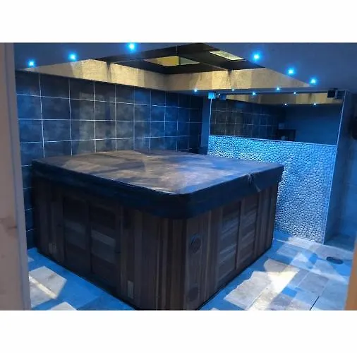 De Gamme Jacuzzi Sauna Semesterbostad *